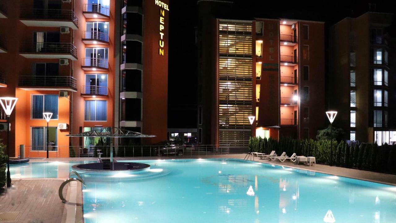 Hotel Neptun クヴァリアティ エクステリア 写真